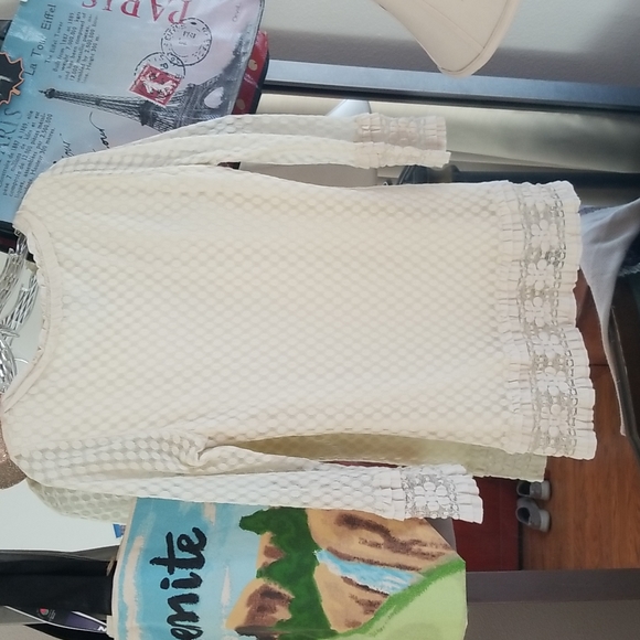 Max Edition Cream Colored Tunic Style top - Picture 7 of 11